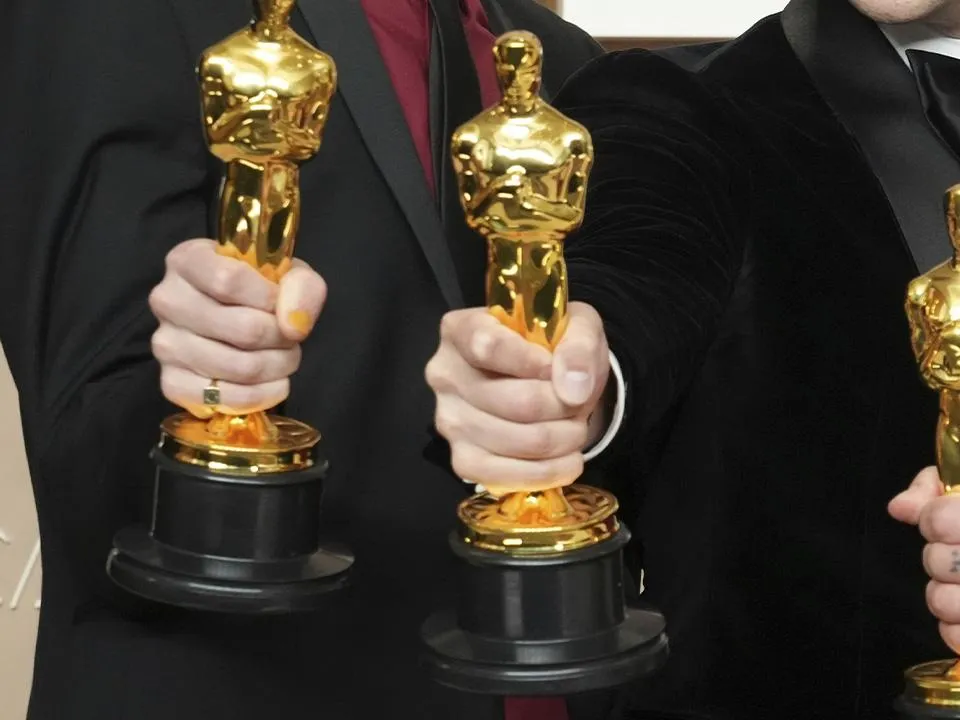 «Пораскиньте мозгами, США — враг России»: известный критик призвал не выдвигать наши фильмы на американскую премию