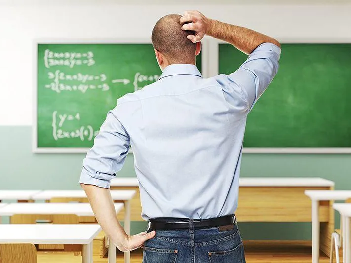 Учителя самарской школы отстранили от уроков за восхваление США и разговоры о сексе