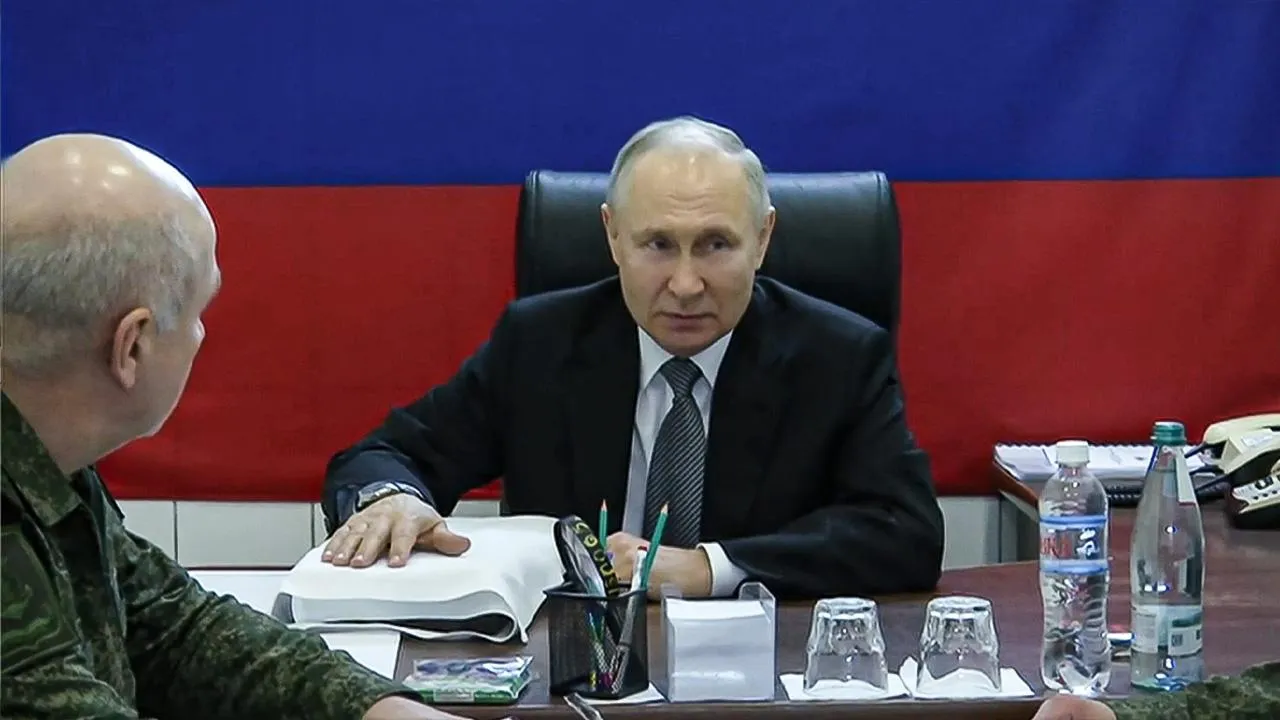 Политолог Ярошенко объяснил, зачем Путин посетил ЛНР