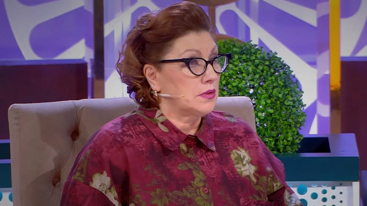 Кадр из видео телешоу «Давай поженимся»