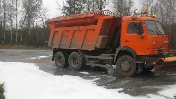 Почти 10 тыс км дорог обработали за сутки в области