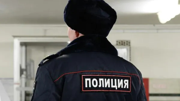 Участковый Красноярска попался на крышевании магазина с паленым алкоголем