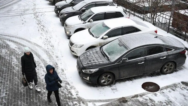 Снежный покров высотой до шести сантиметров образовался в Московском регионе
