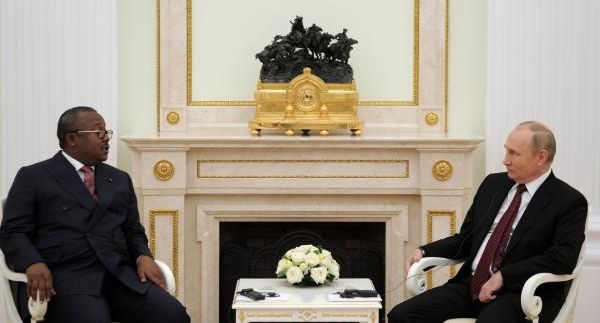 Путин провел телефонный разговор с президентом Гвинеи-Бисау Эмбало