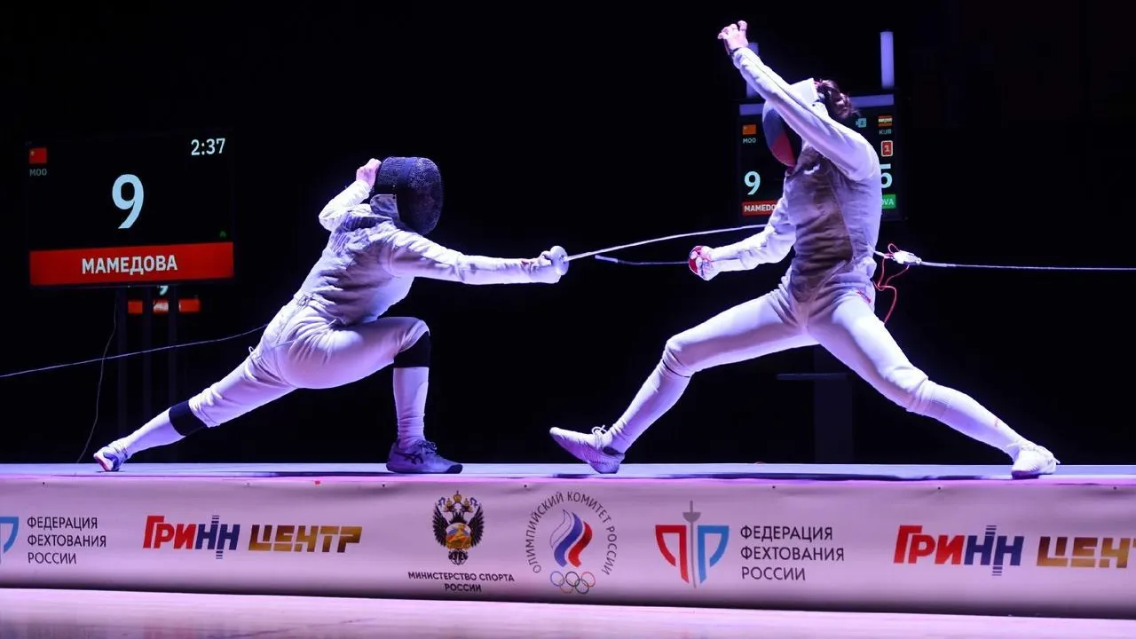 Подмосковные спортсменки завоевали две награды на первенстве России по фехтованию