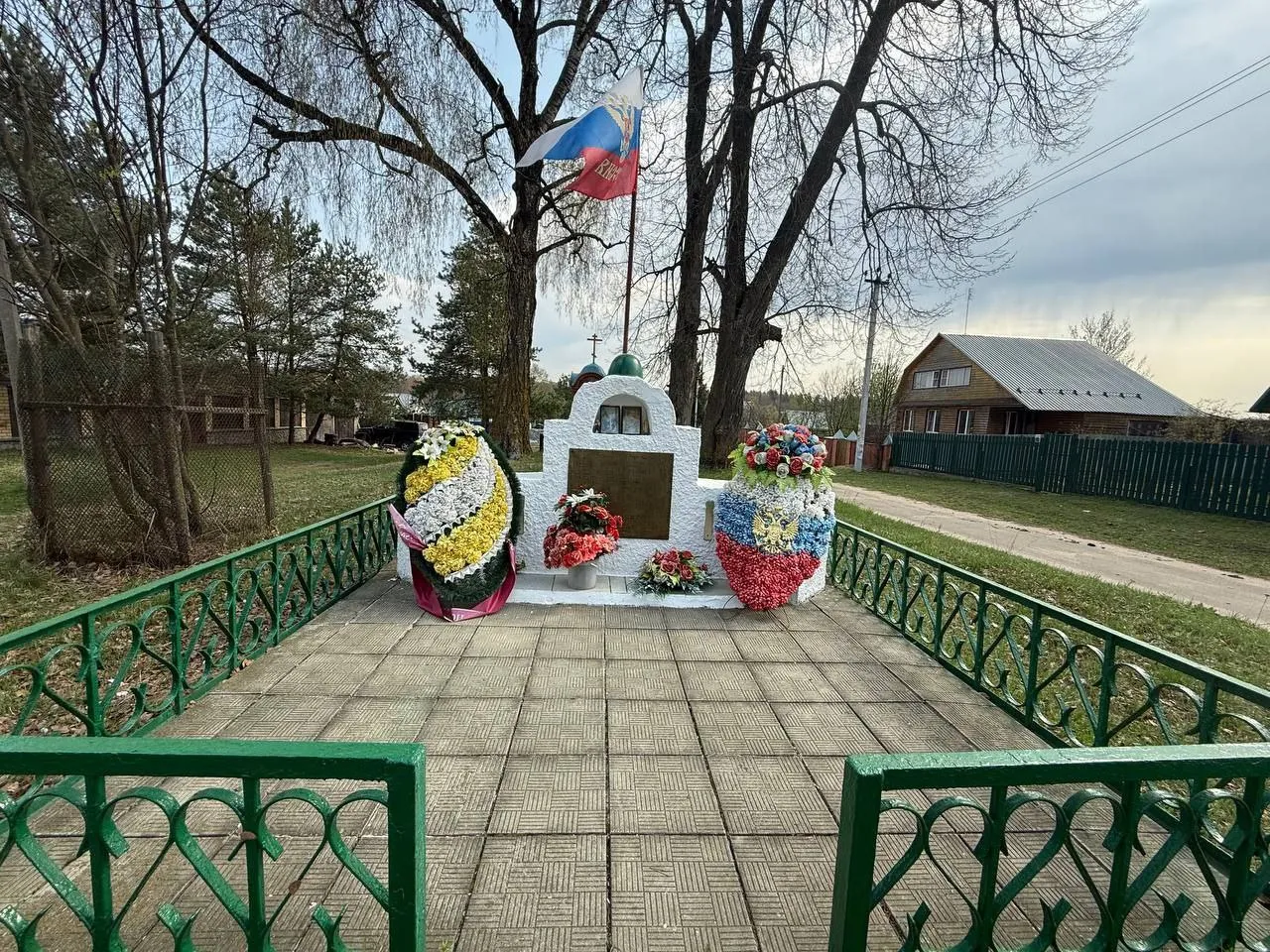 Обновленная территория места памяти солдатам Великой Отечественной войны. Фото: пресс-служба главы г. о. Черноголовка&nbsp;