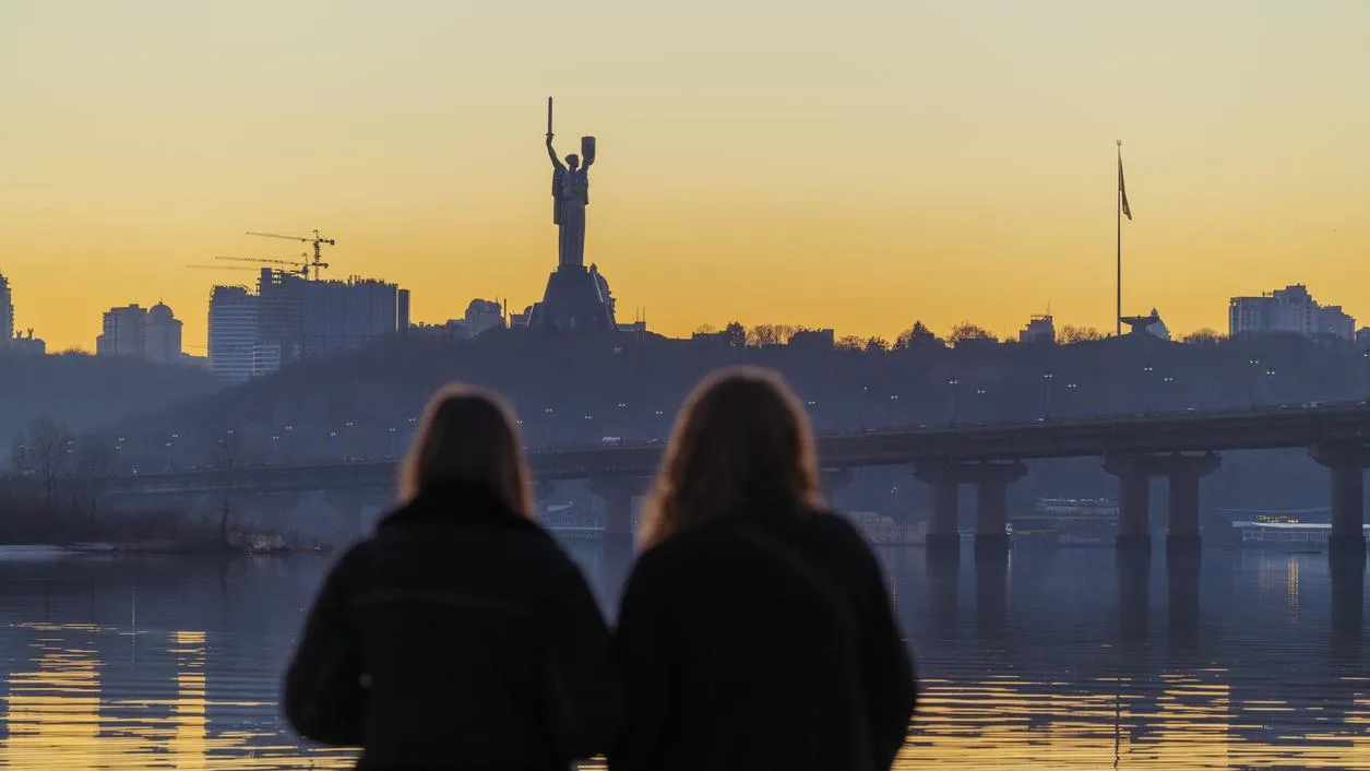 Искусственная конструкция: историк рассказал о том, кто и зачем придумал Украину