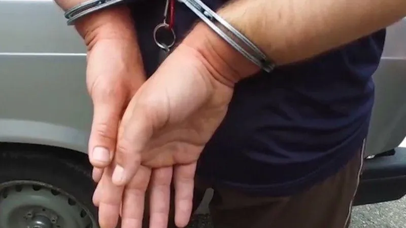 Мужчину, подозреваемого в хранении наркотиков, задержали в подмосковном Королеве