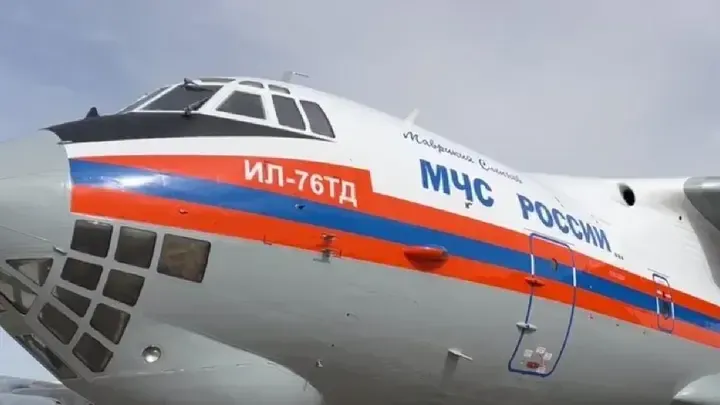 Борт с возвращенными из плена солдатами ВС РФ приземлился в Москве