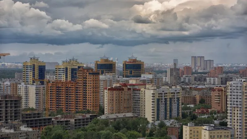 Реутовских коммунальщиков поставили «в ружье» перед тропическим ливнем