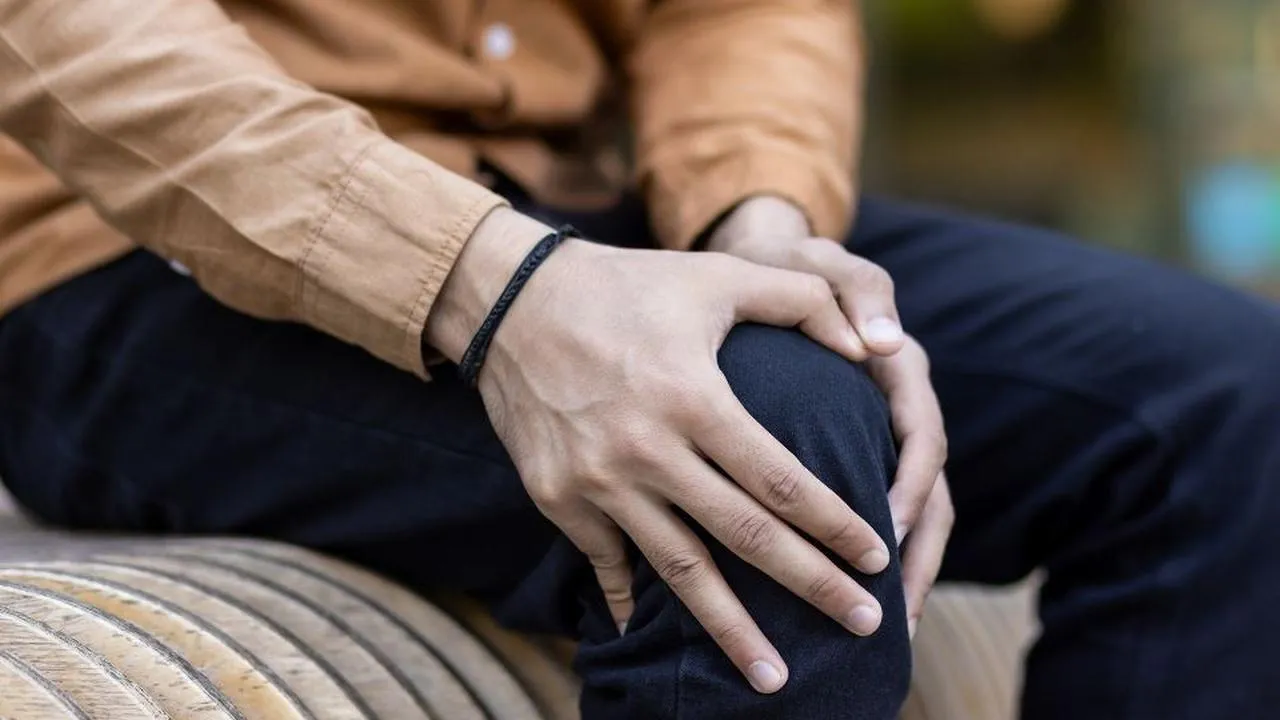 Разрушитель костей на столе: женщинам от 65 лет посоветовали пить один напиток