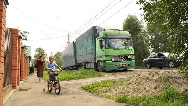 Большегрузные тягачи мешают спать жителям Ногинска