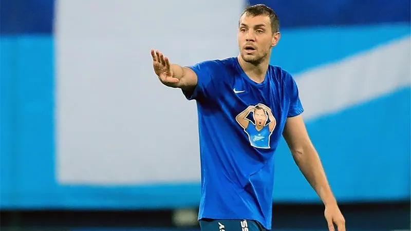 Сергей Юран: «Поток брани с трибун в адрес Дзюбы омерзителен»