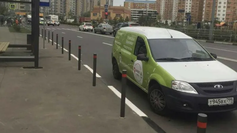 «Маршрут чистоты» начал следить за порядком на автобусных остановках МО
