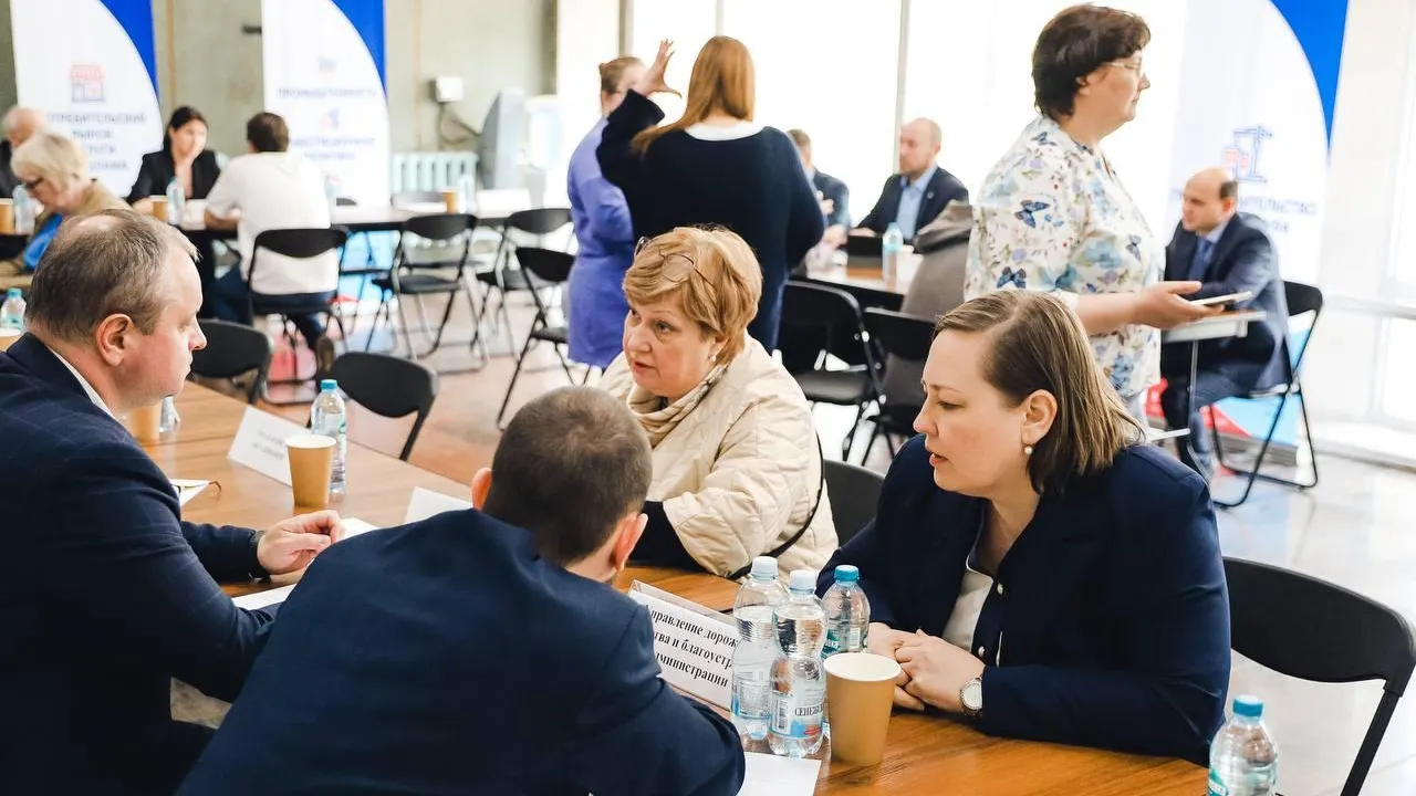 В подмосковных Химках прошла выездная администрация для сотрудников МБК «Факел»