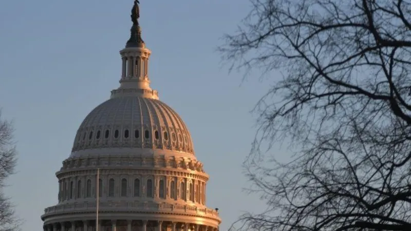 Американский сенатор счел пролет китайского шара над США проявлением слабости Пентагона