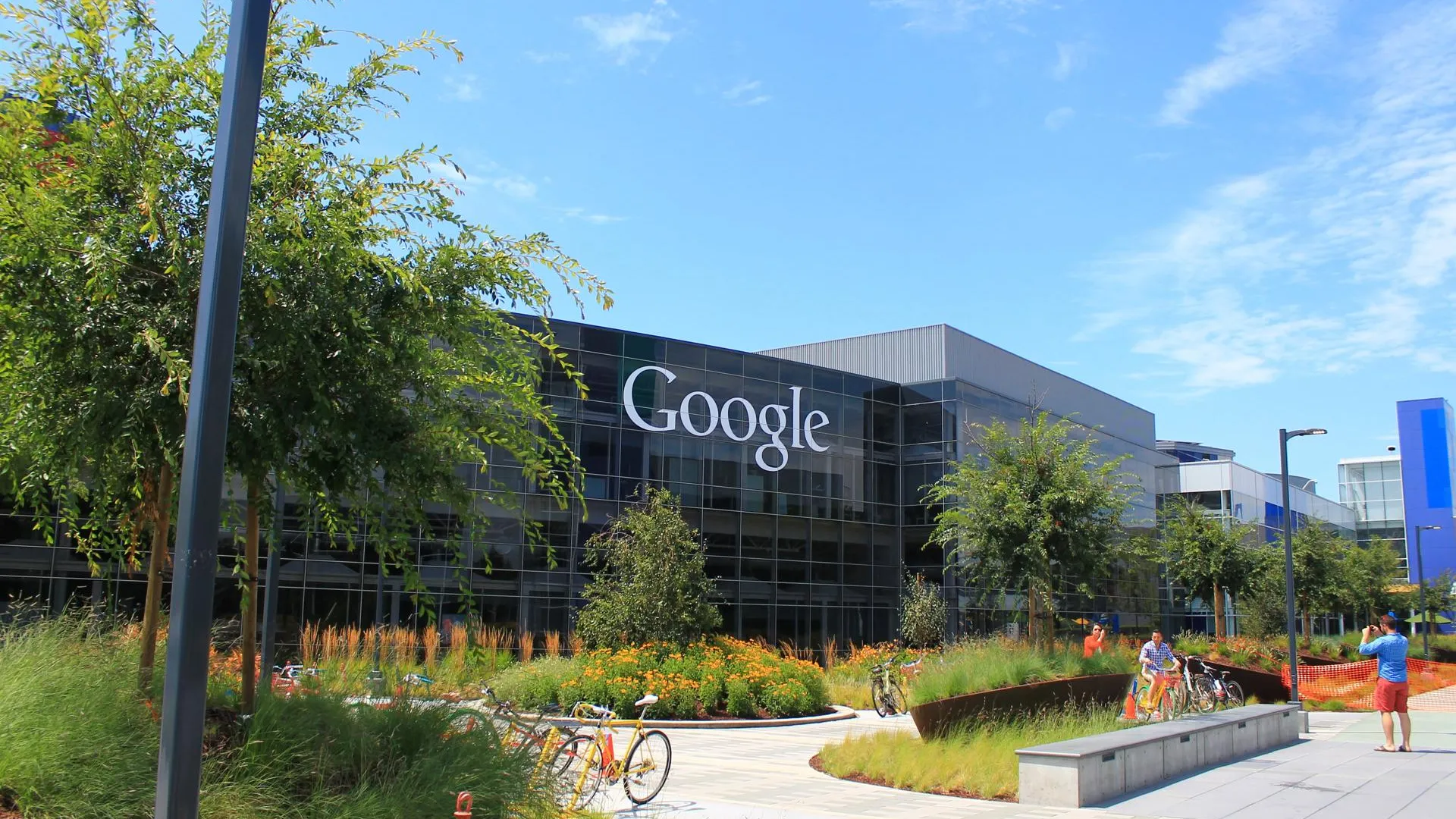 Новый квантовый чип от Google оказался быстрее мощнейшего суперкомпьютера в мире