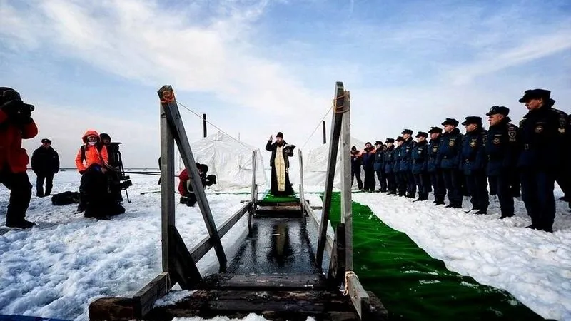 Двести двадцать две купели оборудуют в МО на Крещение