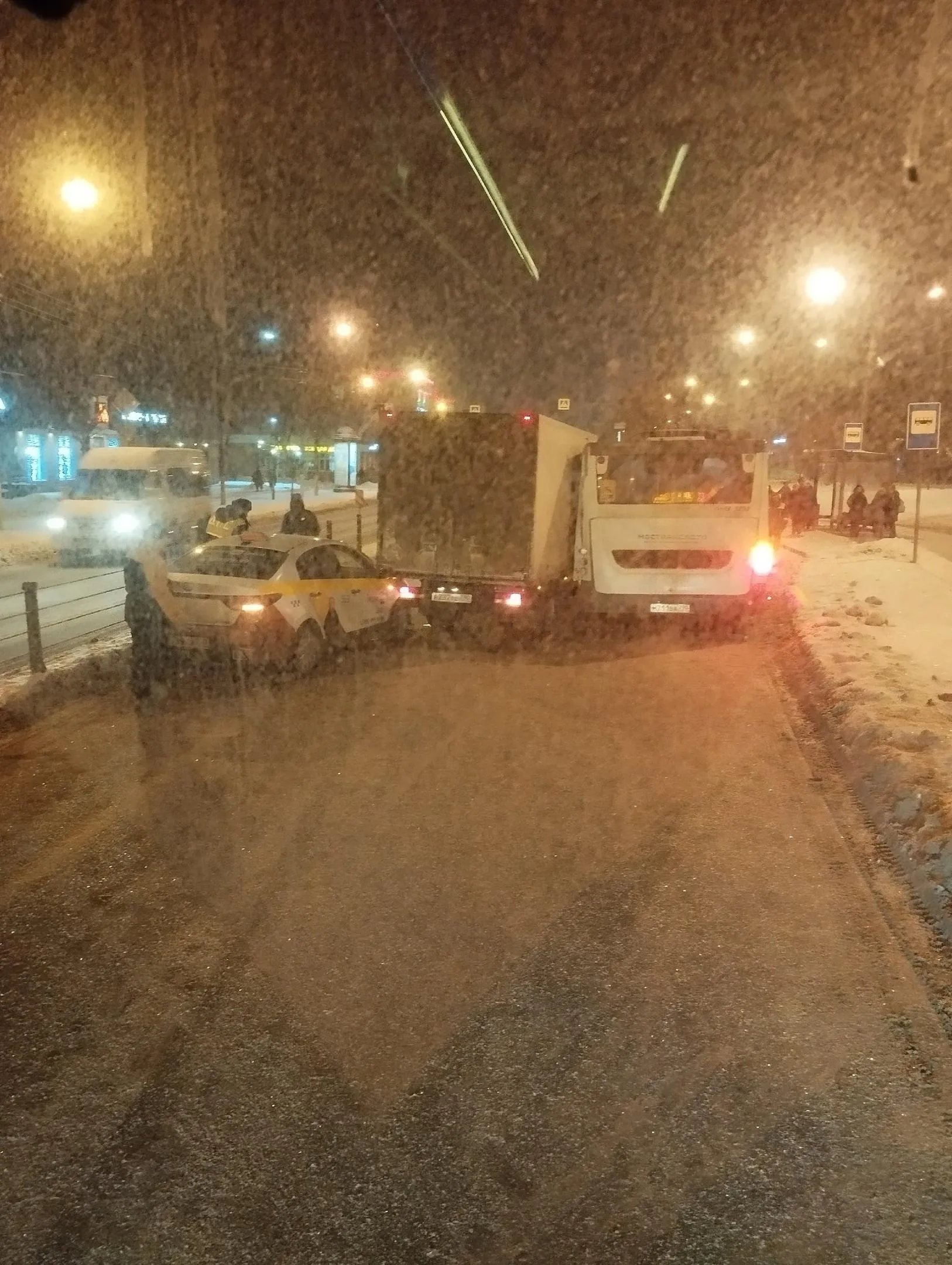 Фото https://vk.com/welovedmitrov