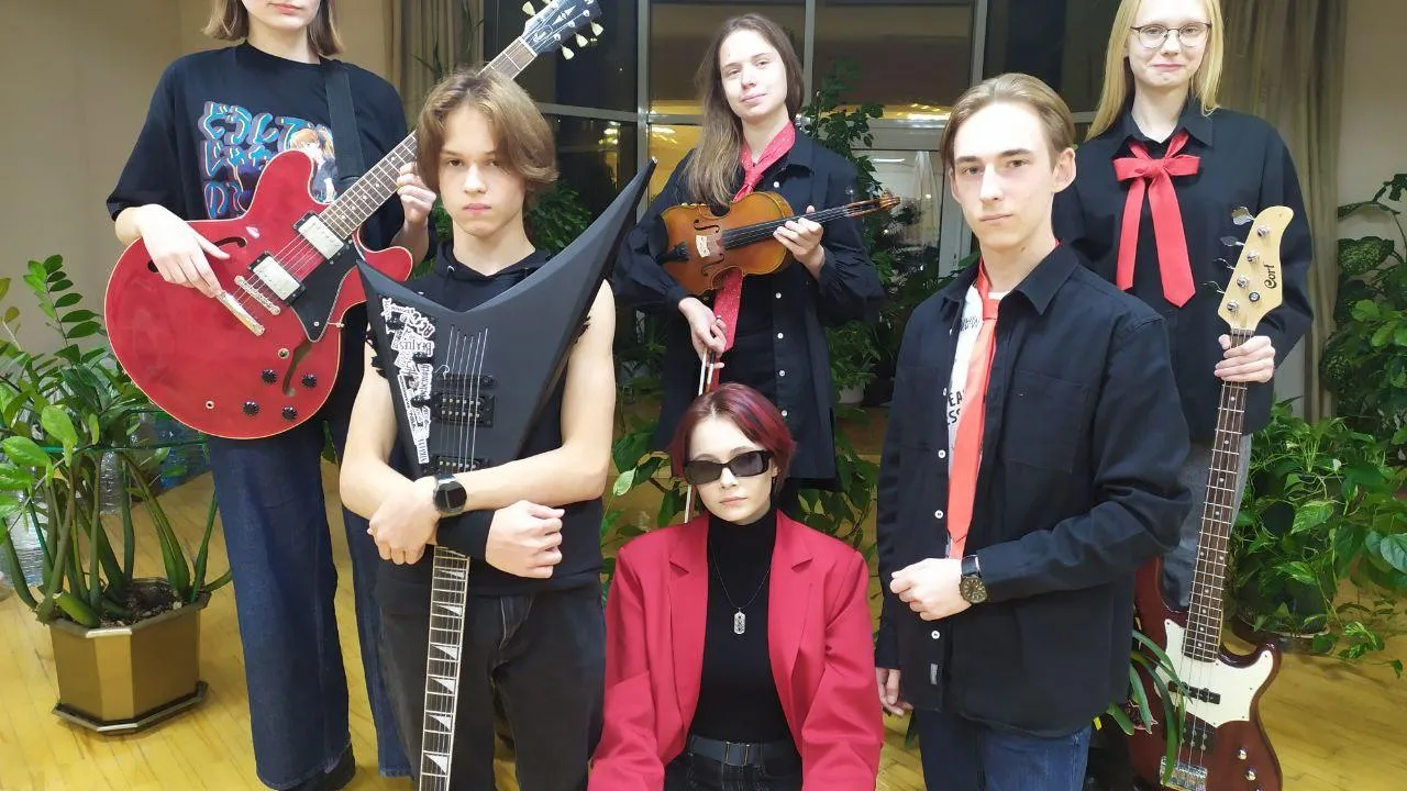 Участники группы «Парадиз» Фото: МБУДО ЦРТДЮ Краснознаменска