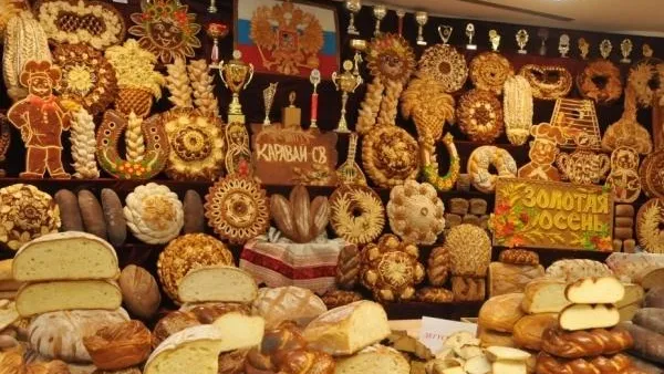 Выставка «Золотая осень Подмосковья» открылась в Мособлдуме