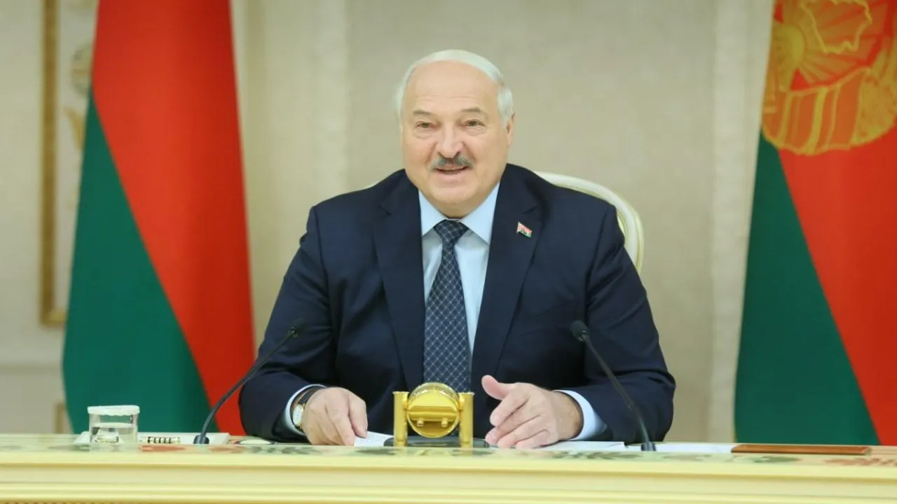 Лукашенко назвал чепухой слова Зеленского о нем самом и Путине