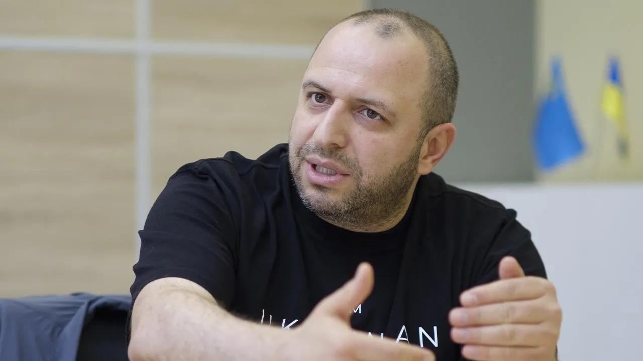 «Пытаются нагреть руки на военных расходах»: выяснилось, зачем на Украине завели дело против будущего министра обороны