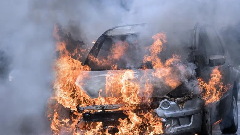 Дорогое авто взорвали в Химках ради красивого кадра 