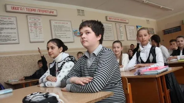 В украинских школах отменят физику, химию и биологию