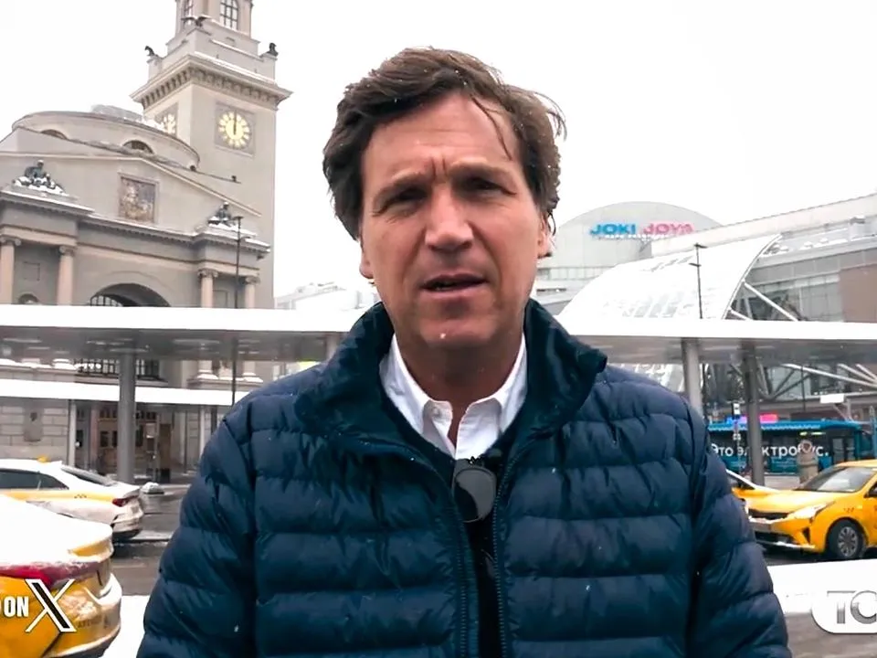 «Первые в списке подозреваемых»: Такер Карлсон и политолог из РФ раскрыли, кому была выгодна смерть Навального*
