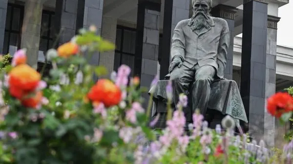 Депутат Шолохов объяснил рост интереса у россиян к творчеству Достоевского