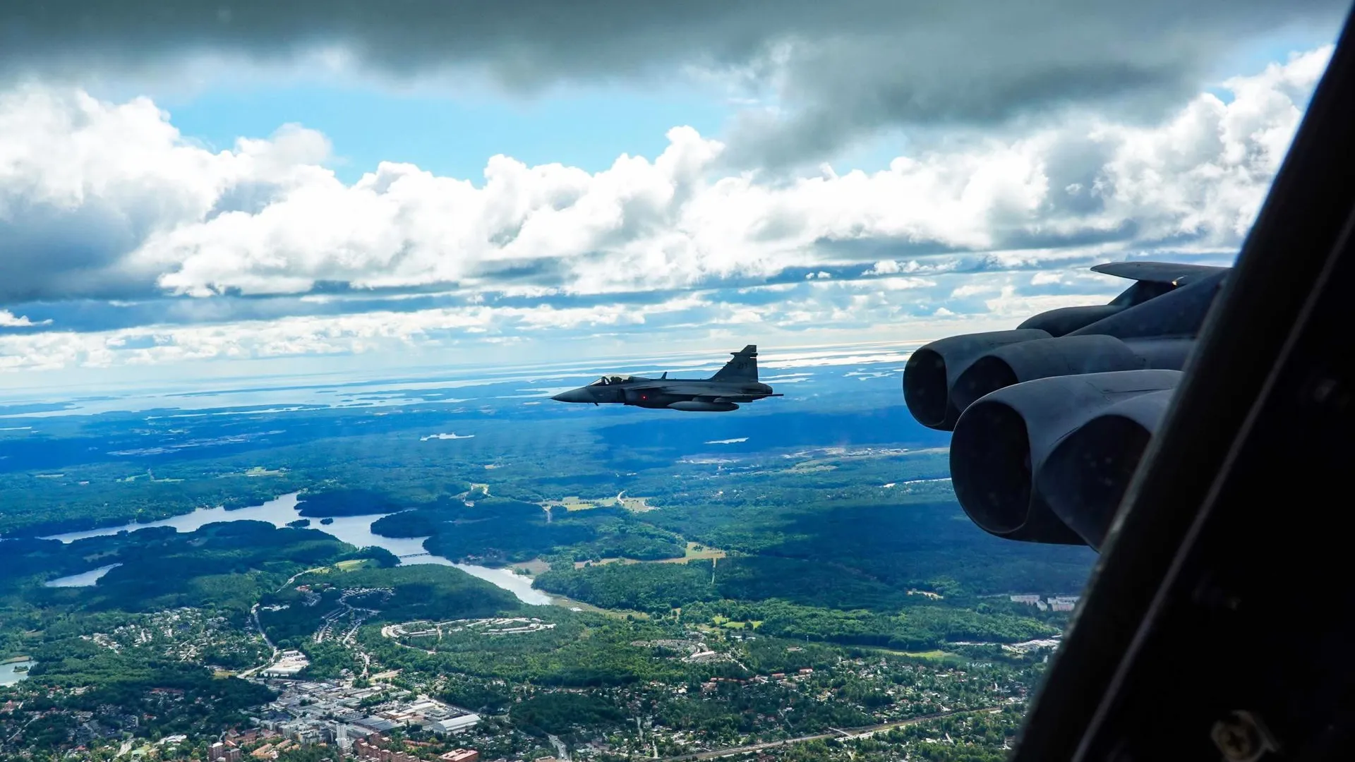 Senior Airman Michael Richmond/Keystone Press Agency