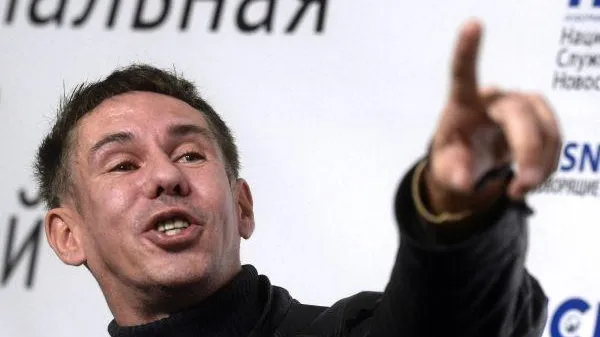 Панин объяснил, почему уехал из России