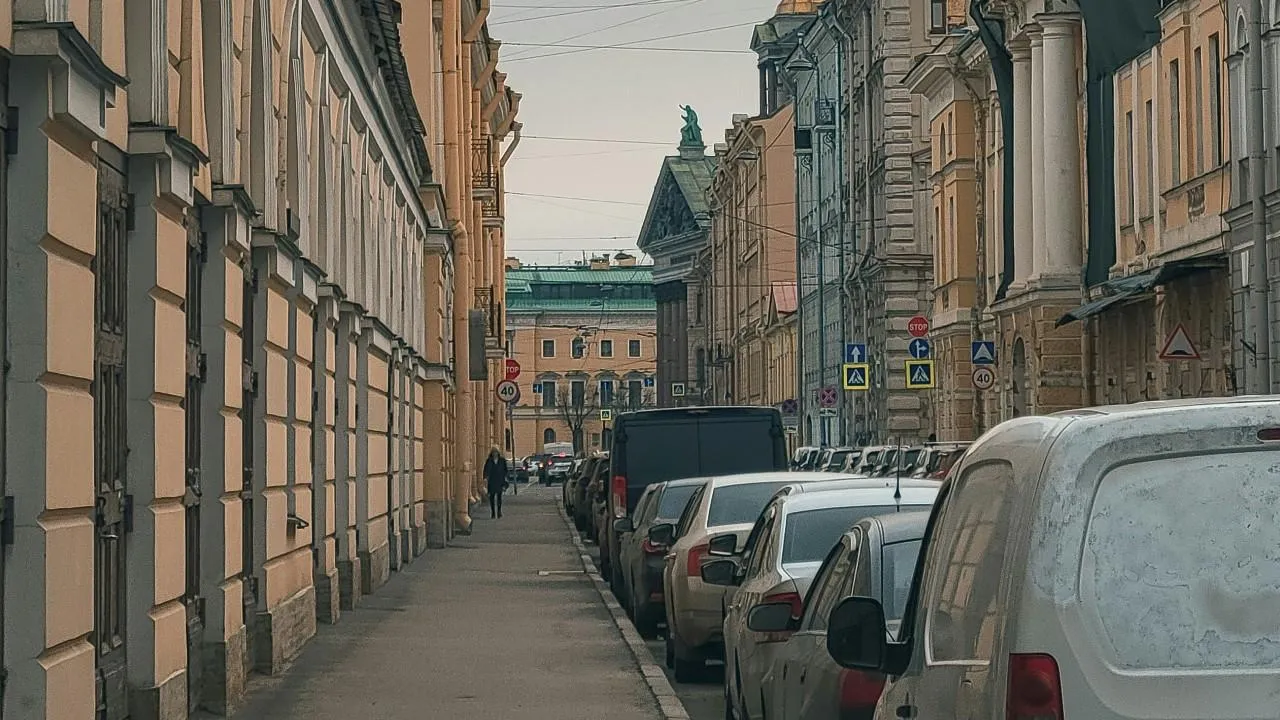 Депутата Госдумы первого созыва нашли мертвым на улице в Петербурге