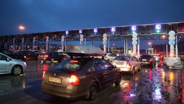 Юрист Соловьев объяснил схему мошенничества с требованием оплаты проезда по трассе