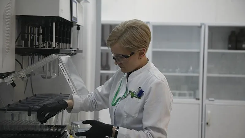Современные лекарства для борьбы с коронавирусом выпустят в Дубне в 2023 году 