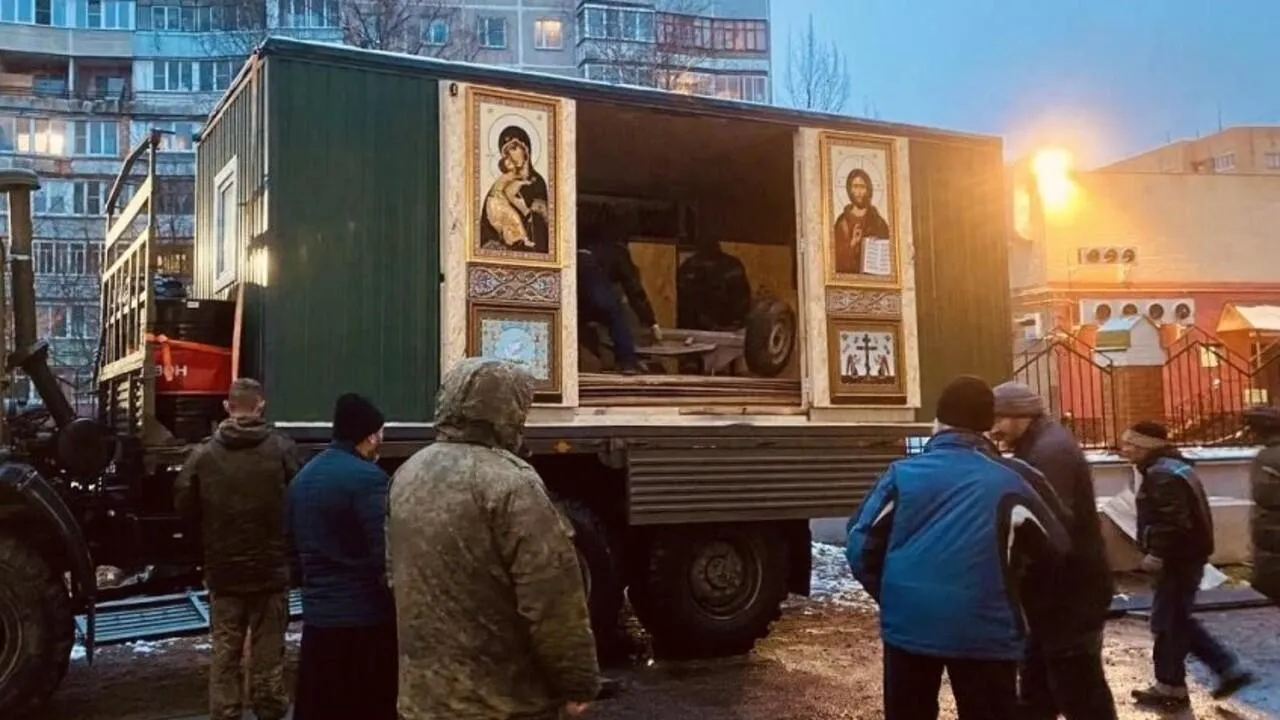 Мобильный храм для десантников: уникальная часовня на колесах отправилась из Подмосковья на фронт