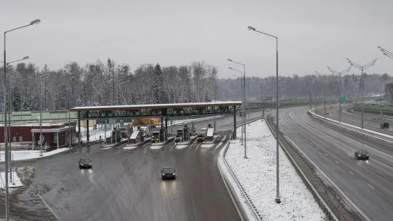 Праздничные тарифы введены на платном участке трассы М11 в Подмосковье