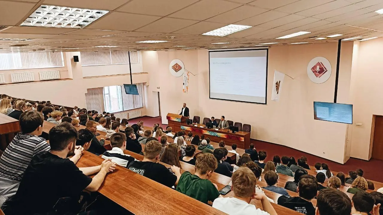 Возможности реализации молодых людей обсудили в подмосковных Мытищах