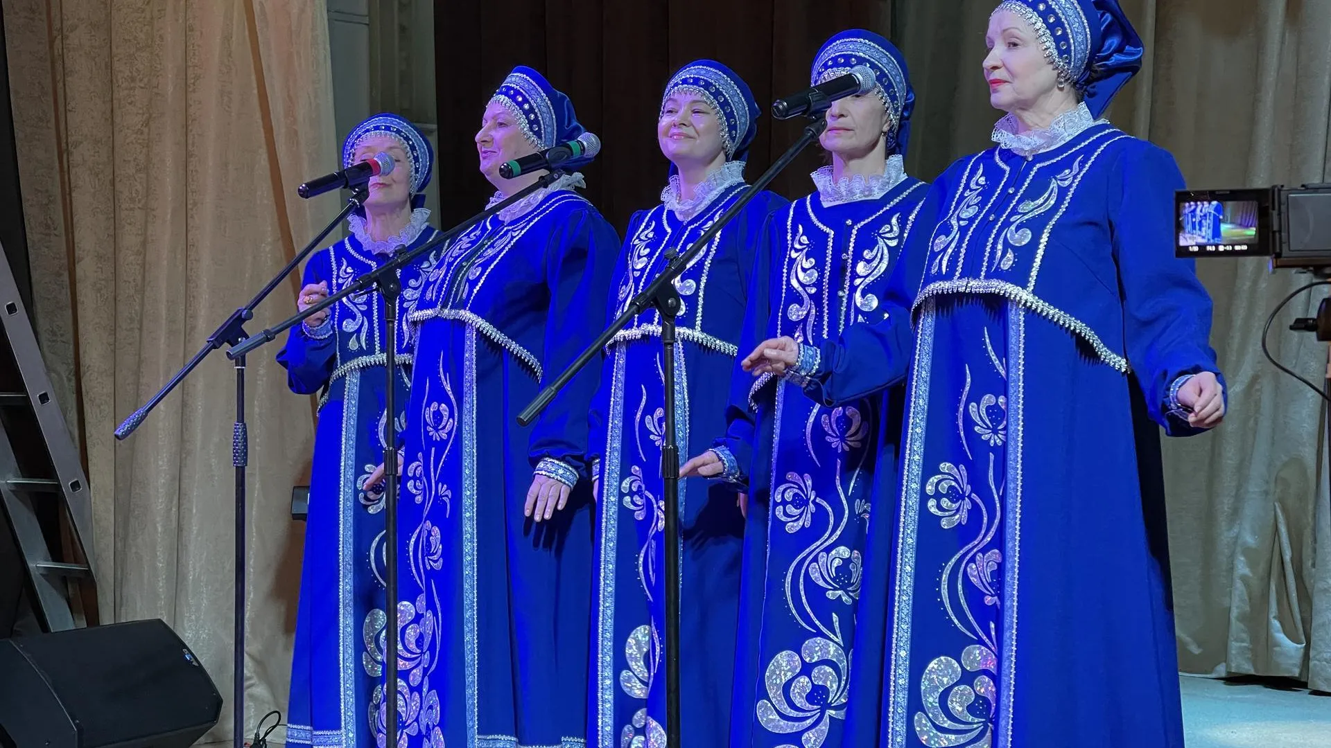 Дк дубки. Концерт. МАУК КДЦ Пыть-Ях. Привокзальные узоры Волоколамск. Современник КДЦ Г. Пыть-Ях.