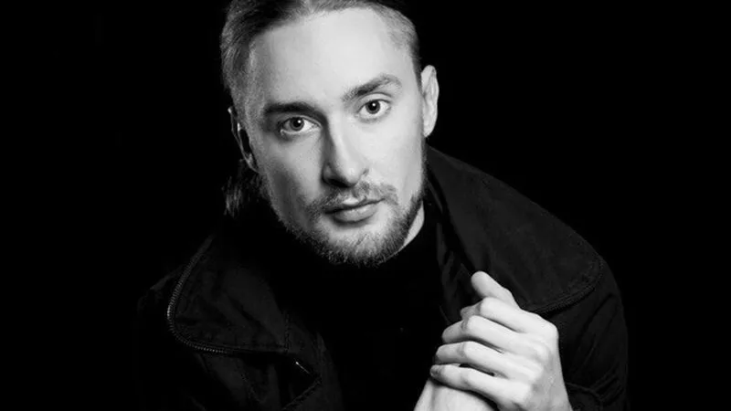 Актер подмосковного театра обвиняет «черных риелторов» в смерти своего отца 