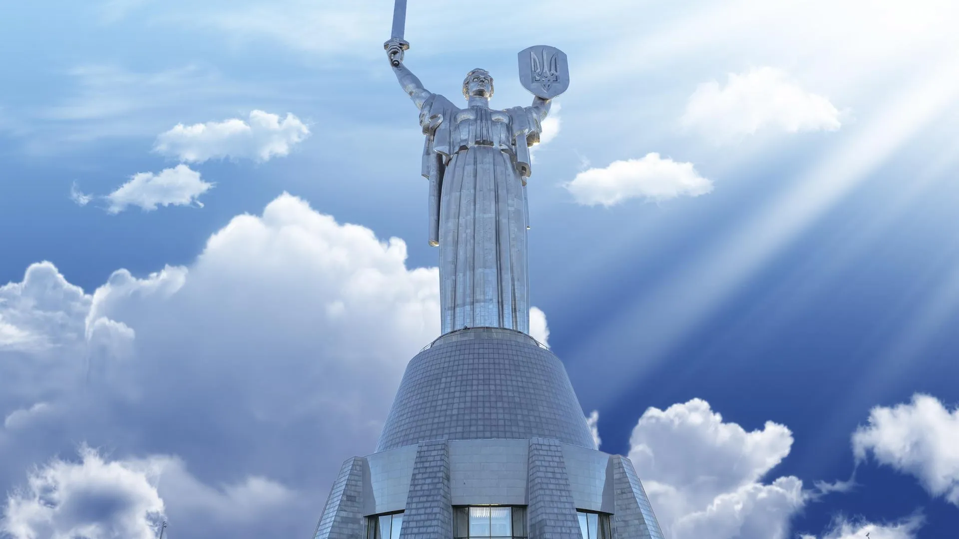 Политолог Евстафьев считает, что ситуация вокруг Залужного показала полную зависимость Украины от Запада