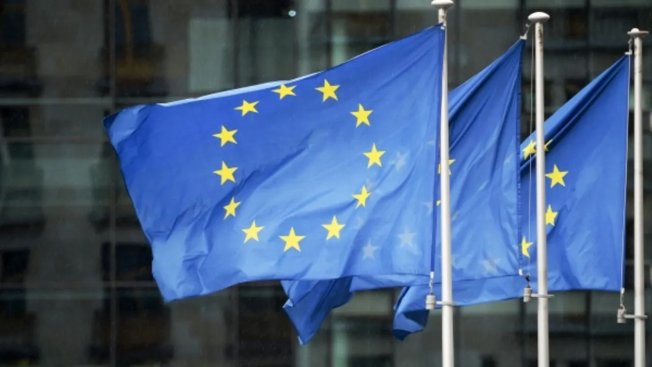Европарламент вербует сторонников в Румынии, которые будут распространять нужные ему идеи