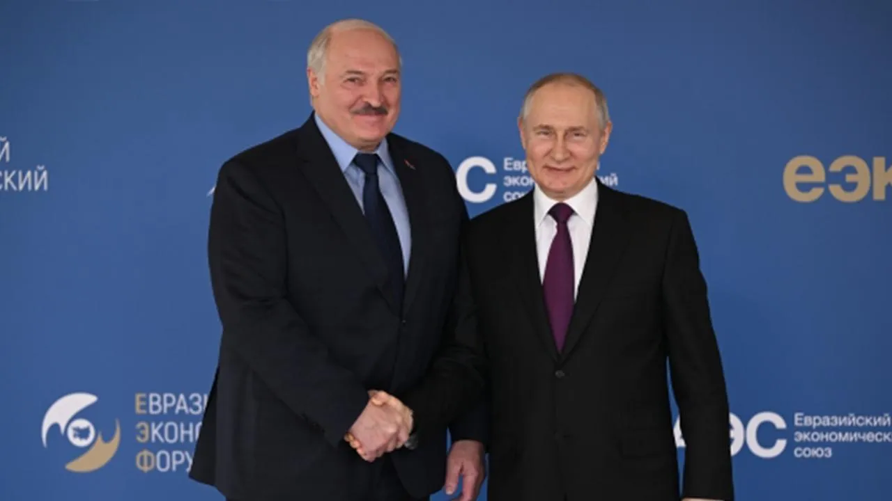 Путин выразил благодарность Лукашенко за успешные переговоры с Пригожиным