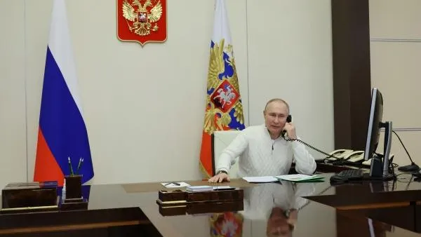 Эксперт Кодинов назвал способ выработать командный голос по рецепту Путина
