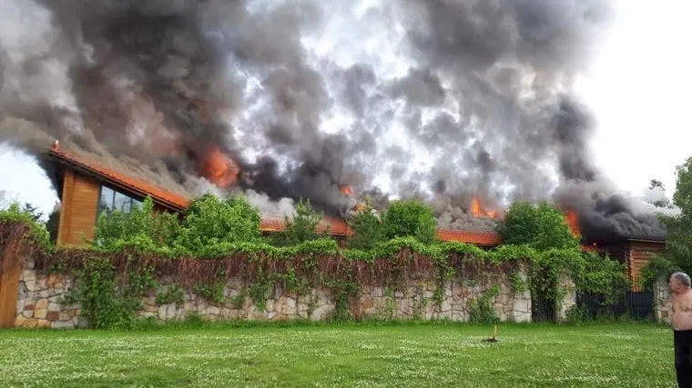 Челябинский бизнесмен лишился дома по вине грозы