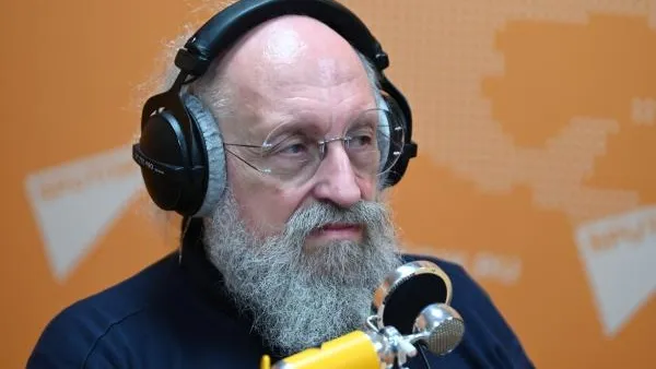Вассерман объяснил суть нового законопроекта о запрете хранения больших сумм денег наличными