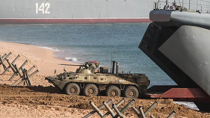 Политолог назвал «красные линии», которые установила Россия