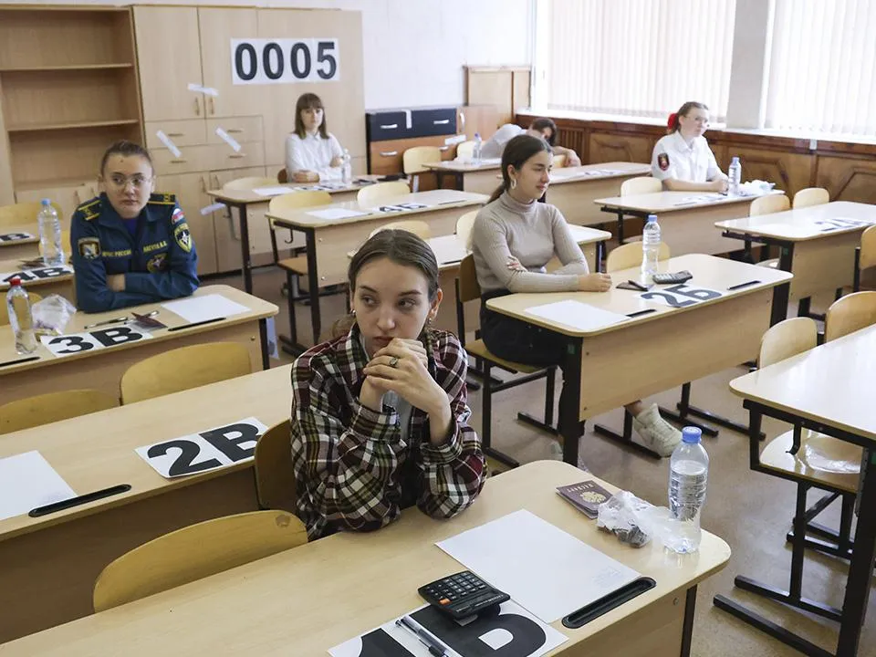 «Окружите заботой»: психолог рассказала, как родители могут помочь детям сдать ЕГЭ