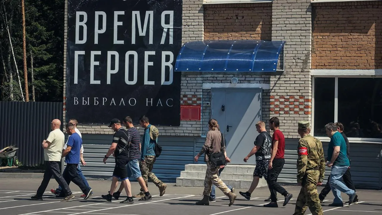Различные меры поддержки доступны военнослужащим, заключившим контракт от Подмосковья